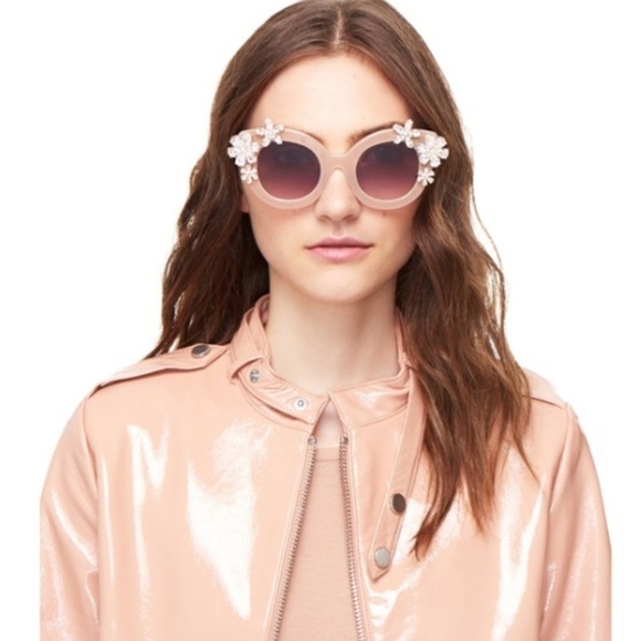 Alice + Olivia Madison Floral Sunglasses - Picture 6 of 7